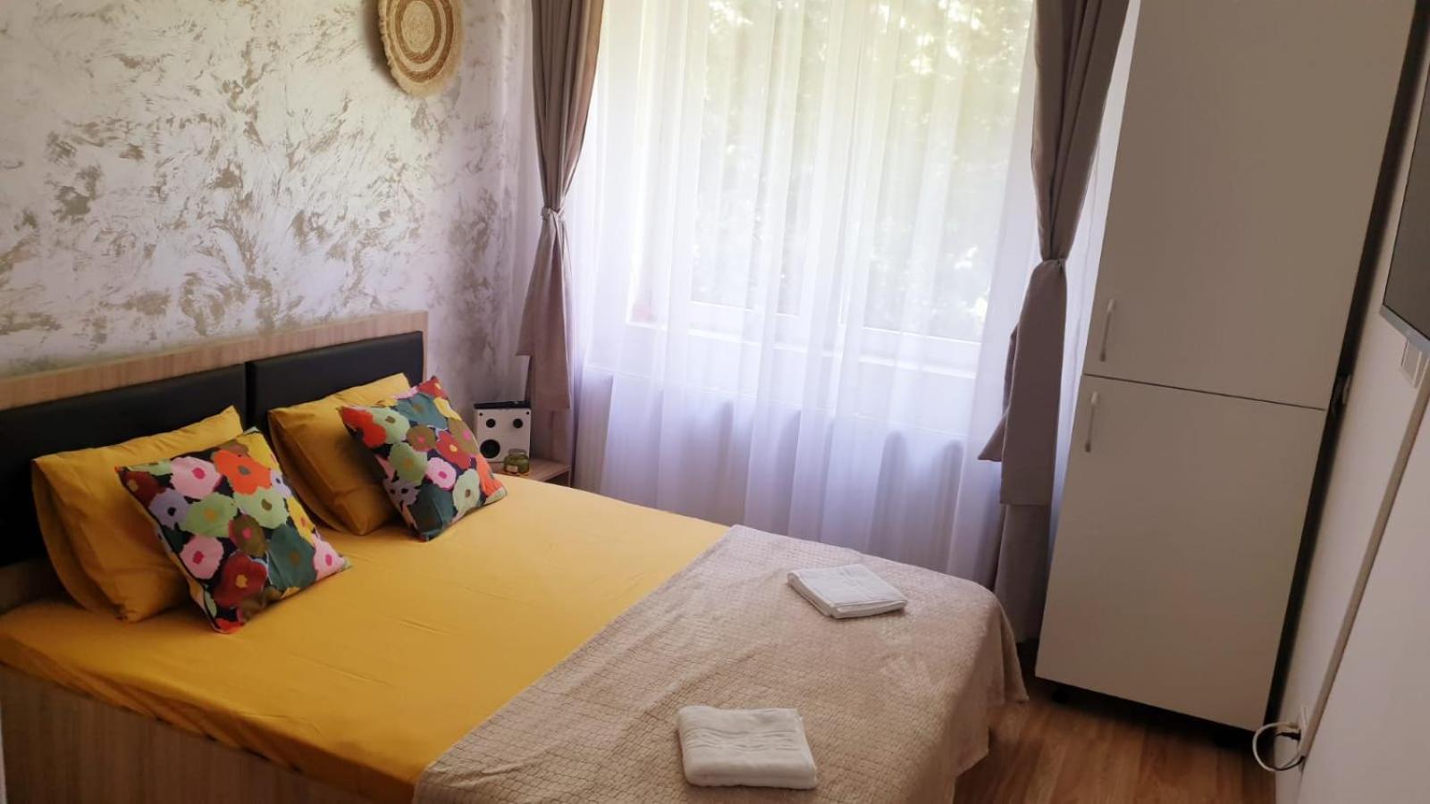 Garsoniera Ioana Apartment ซินายา ภายนอก รูปภาพ